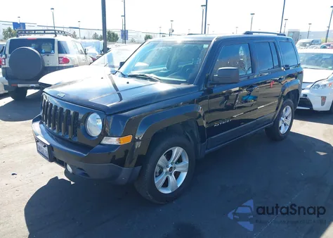 2017 Jeep Patriot Latitude Fwd z USA, uszkodzony, nr VIN 1C4NJPFA9HD117334